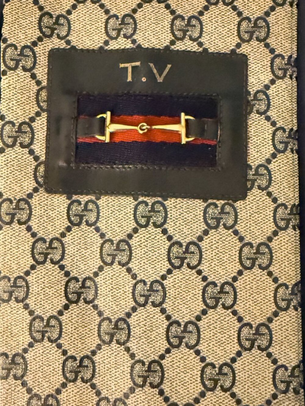 ✨AUTHENTIC VINTAGE GUCCI TV GUIDE COVER✨